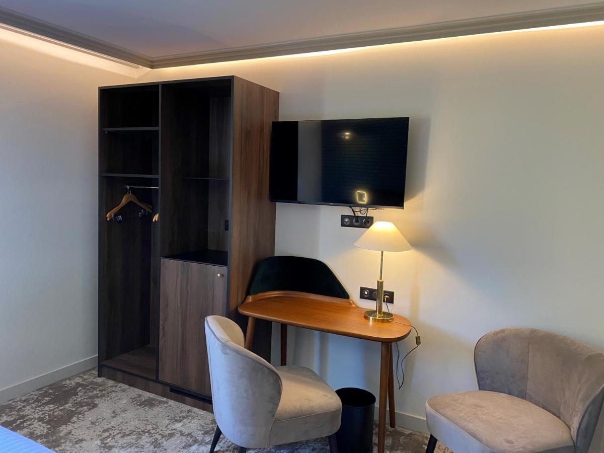 Ploërmel Hotel Lancelot & Spa - Domaine Du Roi Arthur מראה חיצוני תמונה